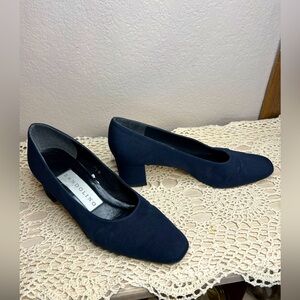 Bandolino Women's Navy Block Heel Pumps - 7.5